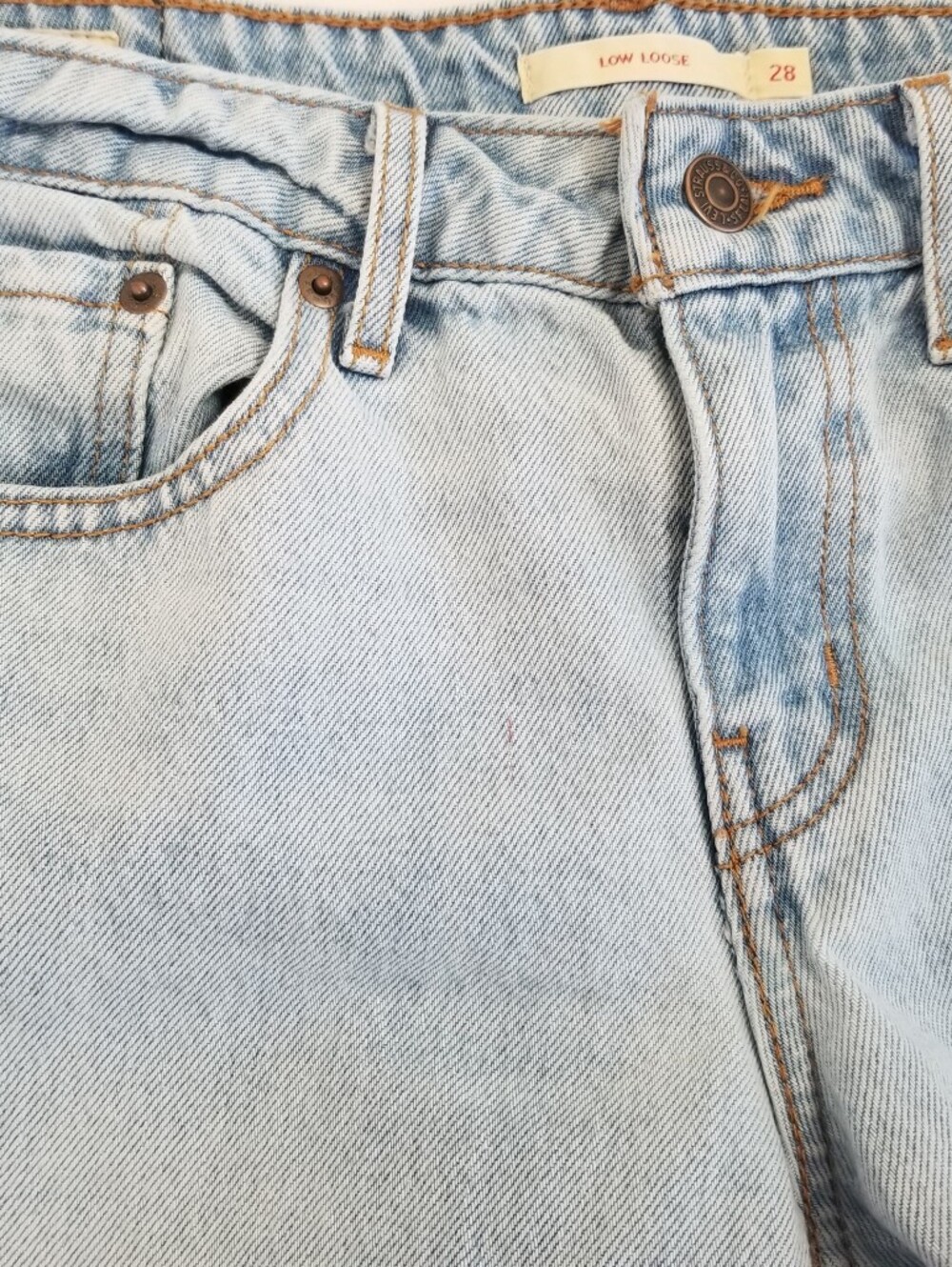 Levi's Low Loose Jeans Size 28 - Picture 3 of 8